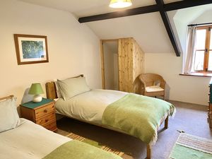 Photo 12- click for photo gallery